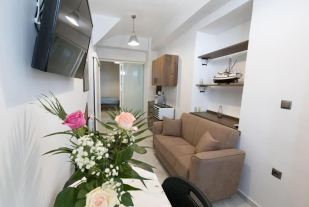Aigli Guest House Gytheio Exterior foto
